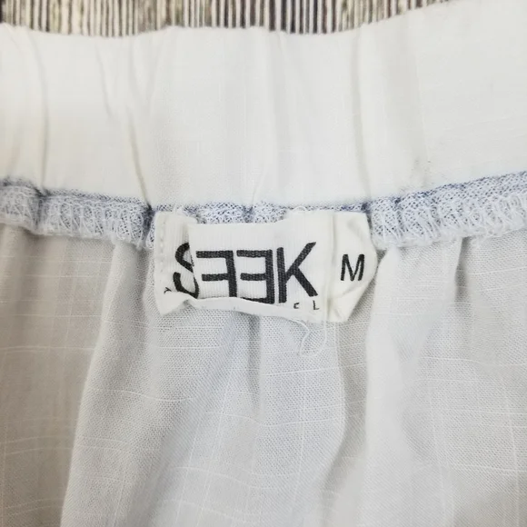 LF | SEEK the Label Striped Off the Shoulder Top - Picture 3 of 7